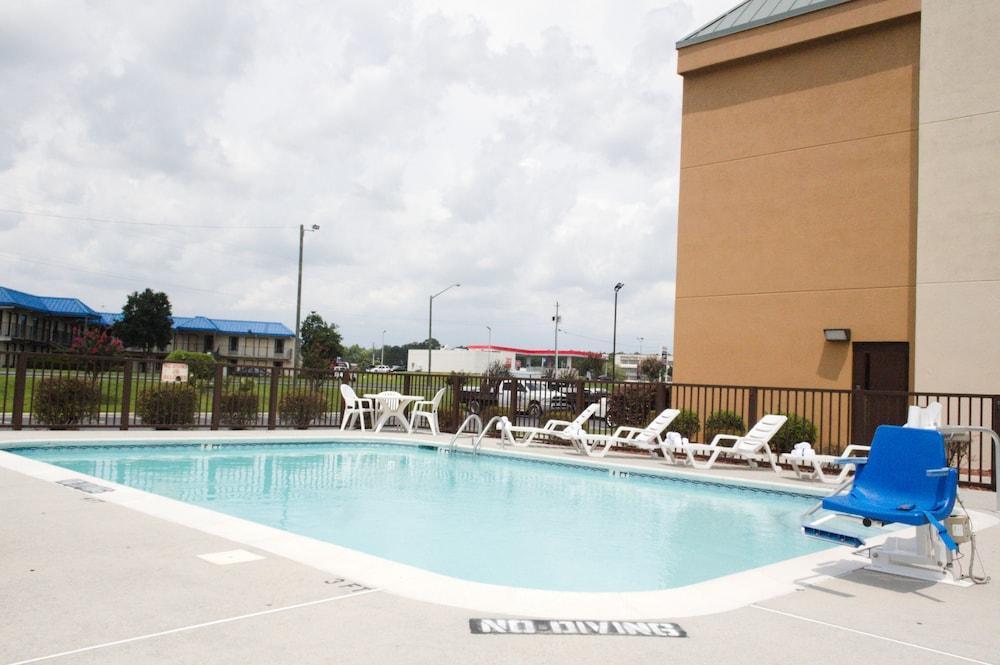 La Quinta Inn & Suites By Wyndham Fayetteville I-95 Kültér fotó