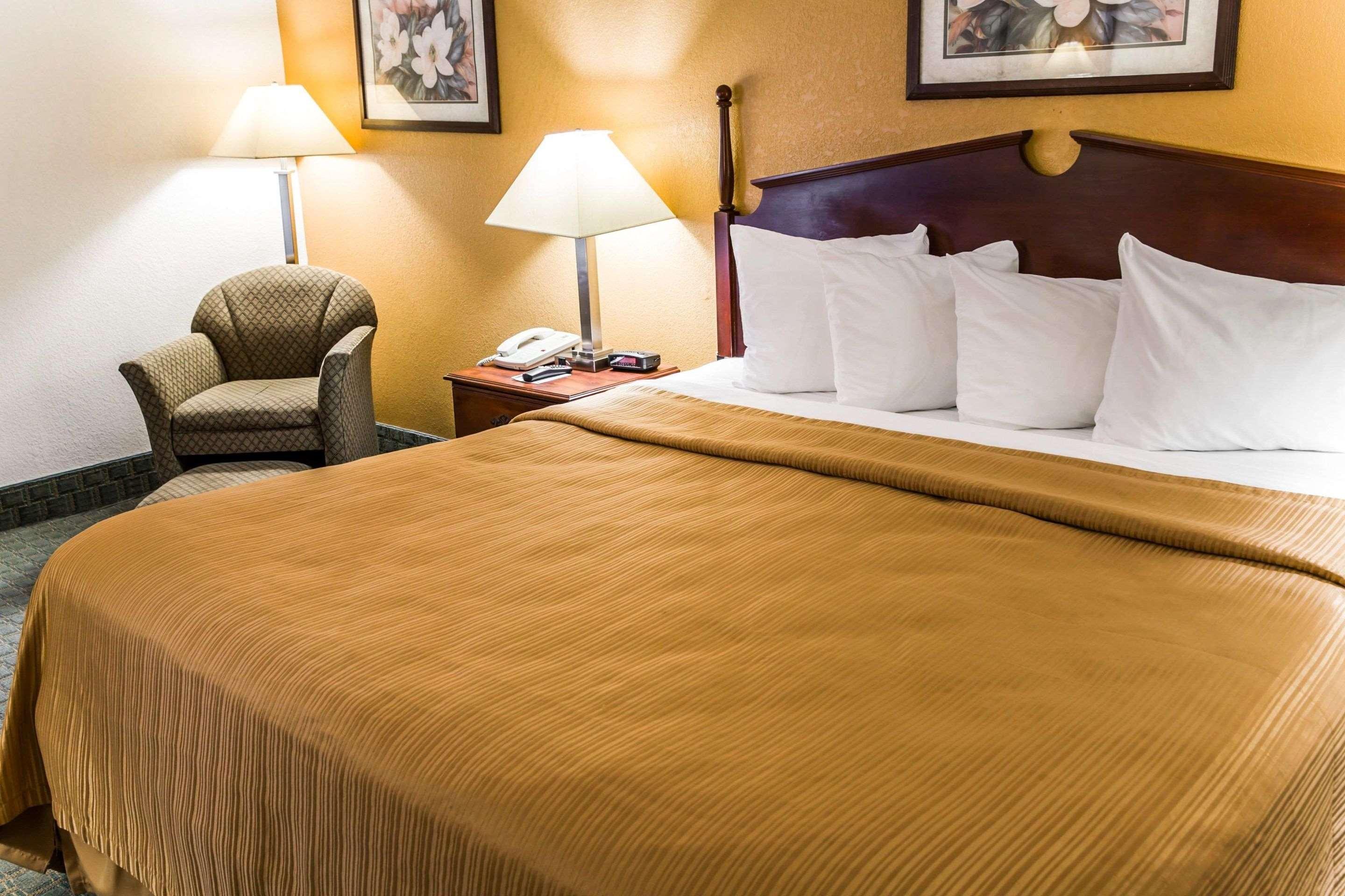 La Quinta Inn & Suites By Wyndham Fayetteville I-95 Kültér fotó