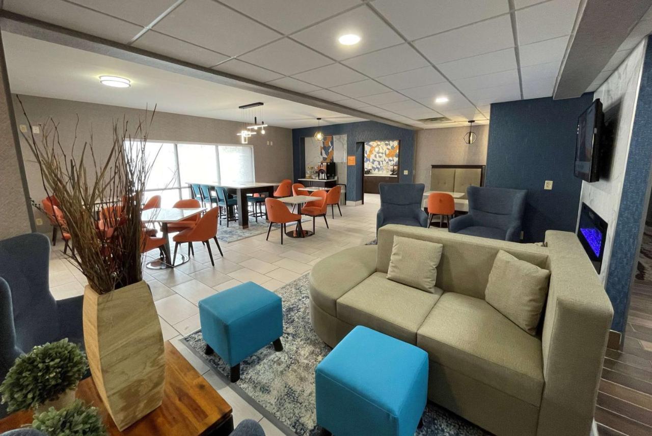 La Quinta Inn & Suites By Wyndham Fayetteville I-95 Kültér fotó