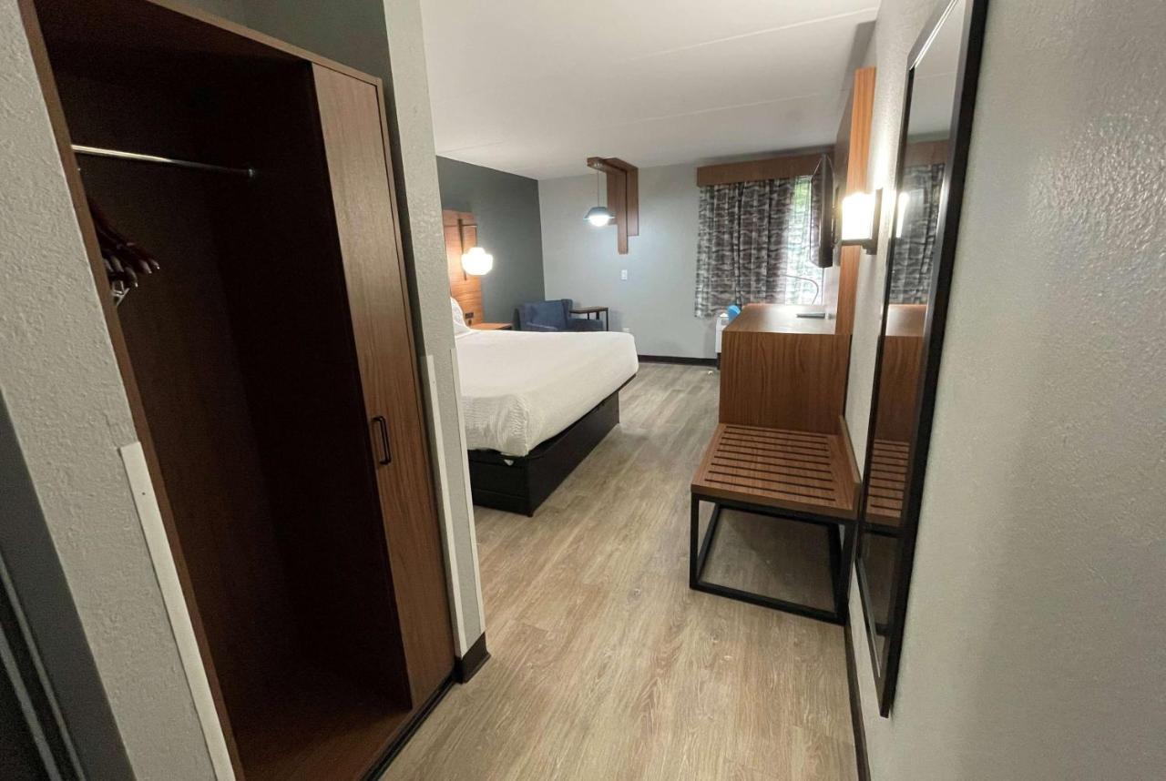 La Quinta Inn & Suites By Wyndham Fayetteville I-95 Kültér fotó