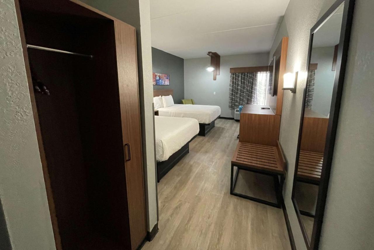 La Quinta Inn & Suites By Wyndham Fayetteville I-95 Kültér fotó