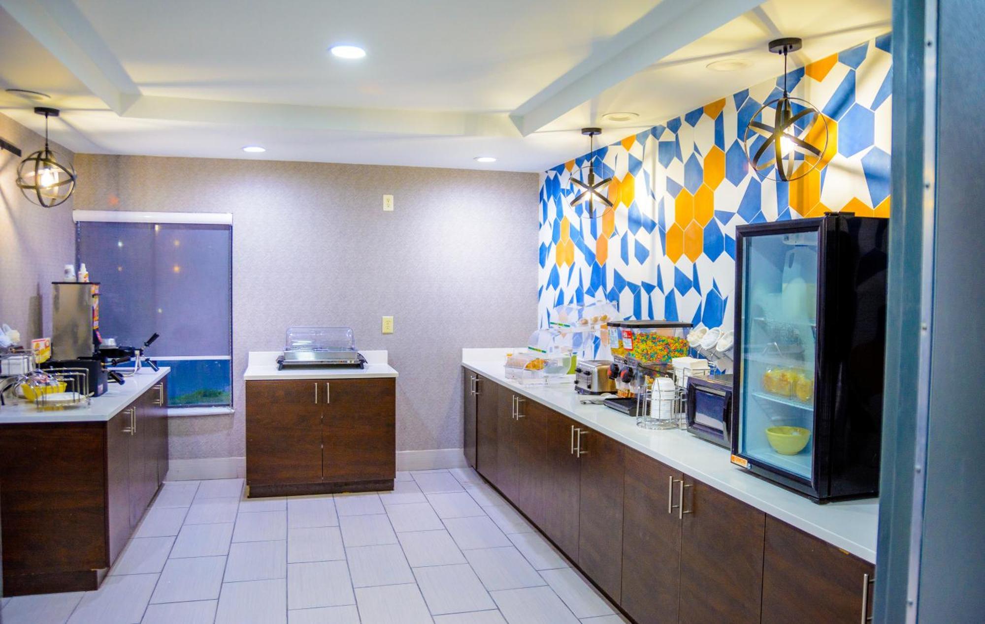 La Quinta Inn & Suites By Wyndham Fayetteville I-95 Kültér fotó