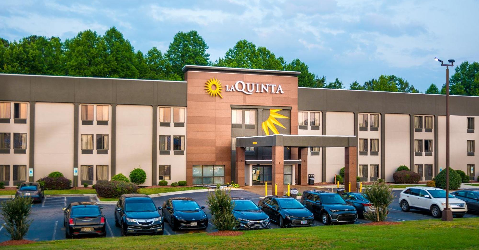 La Quinta Inn & Suites By Wyndham Fayetteville I-95 Kültér fotó